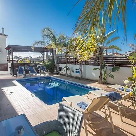 Villa The Ultimate 5 Star Holiday In With Private Pool And Close To The Beach, 1317 *